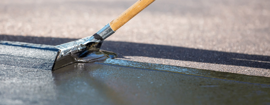 How to Know When to Sealcoat Your Colorado Asphalt